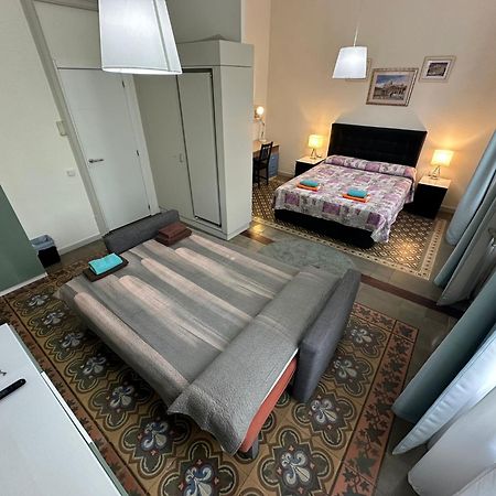 Rooms Rumila Barcelona Buitenkant foto