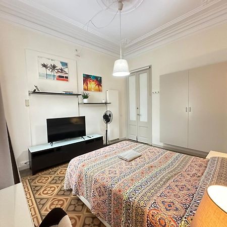 Rooms Rumila Barcelona Buitenkant foto