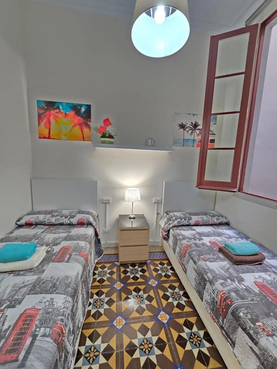 Rooms Rumila Barcelona Buitenkant foto