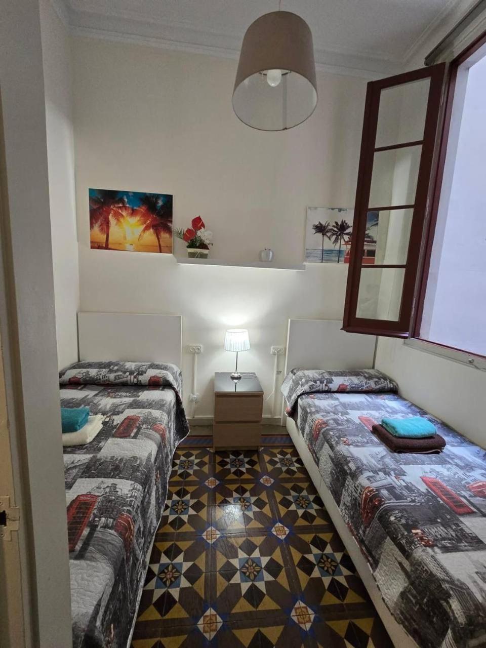 Rooms Rumila Barcelona Buitenkant foto