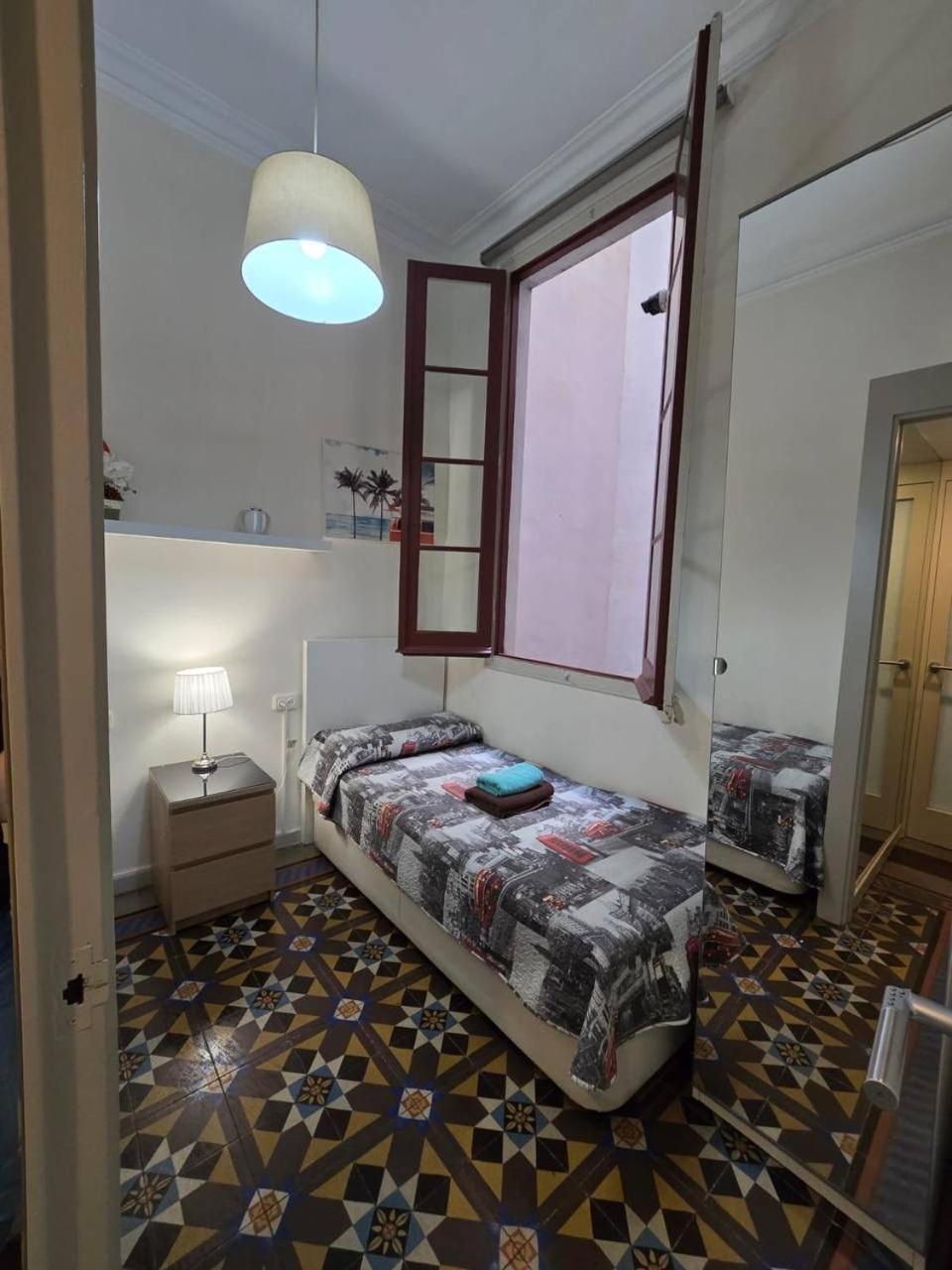 Rooms Rumila Barcelona Buitenkant foto